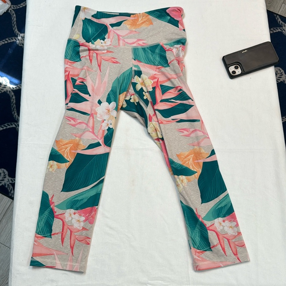 Old navy tropical leggings